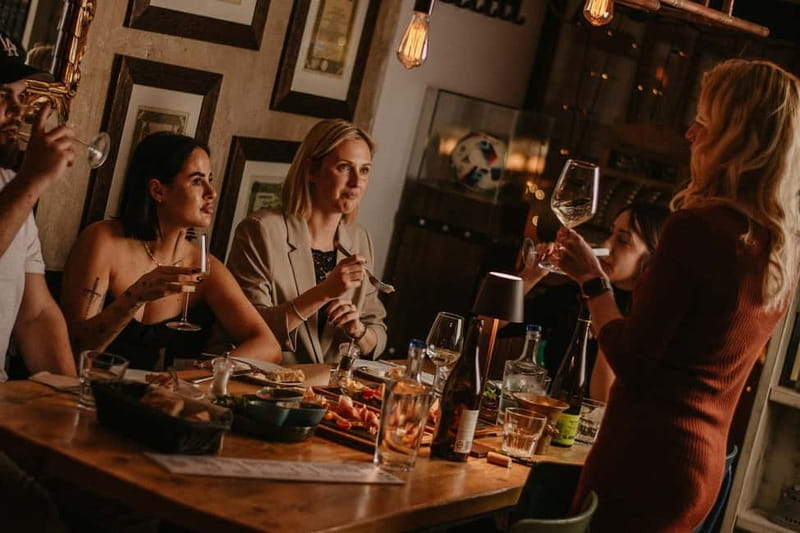 Food and Wine Tasting in Budapest by the Basilica - The 6-wine flight: how the sommelier guides you through Hungary