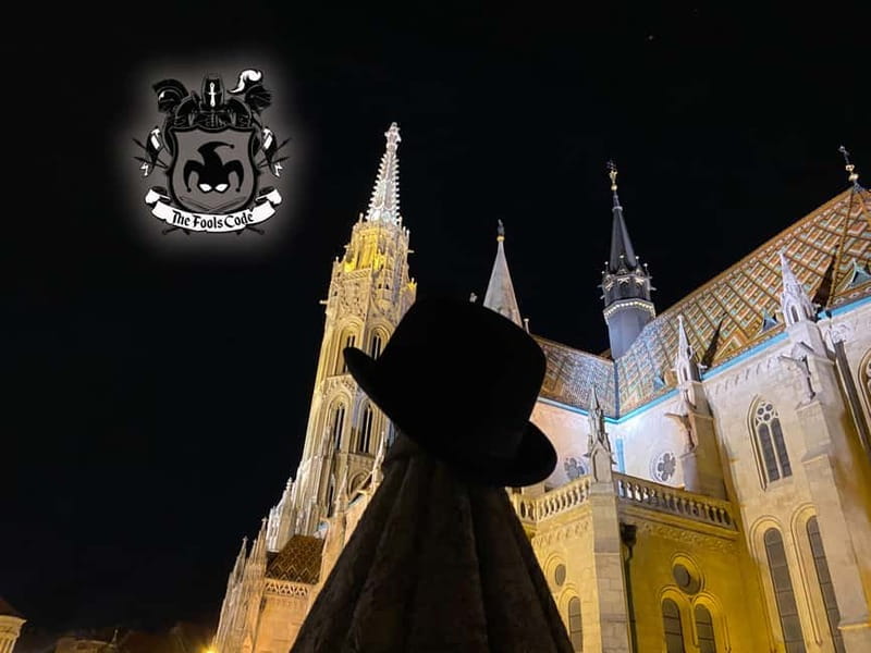 FoolsCode: EscapeRoom/Sightseeing tour with Actor Tourguide - Food Before the Adventure: A Convenient Dinner Window