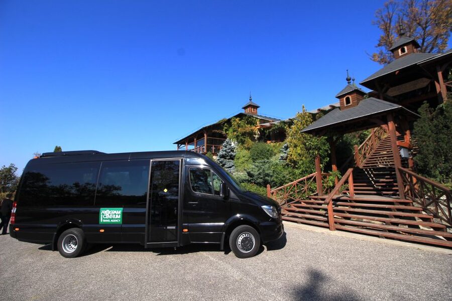 From Budapest: Danube Bend & Szentendre Tour with Lunch - Return to Budapest: Boat Cruise (Most Days) or Bus (Some Dates)