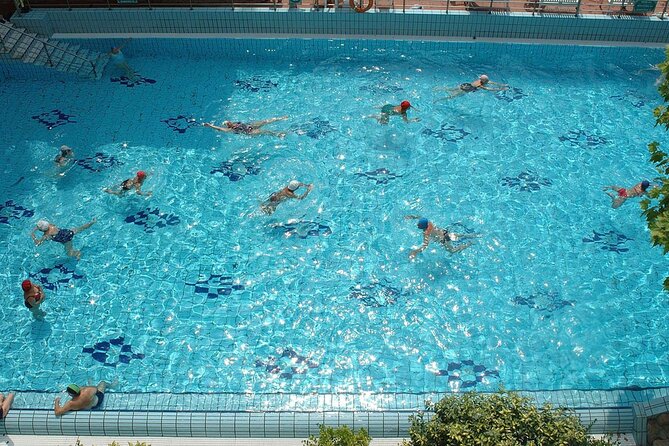 Full-Day Admission to Budapest Lukacs Thermal Bath - How crowded will it be? A realistic expectation