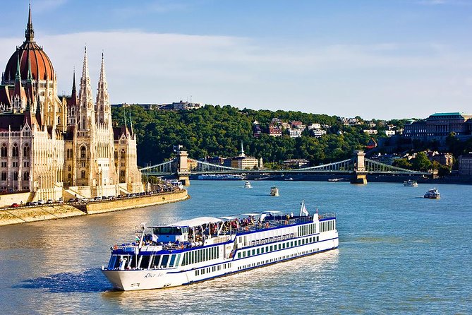 Full Day Private Budapest City Tour With Lunch and Cruise option - Szechenyi Bath Stop: Learning the Place Even If You Don’t Soak