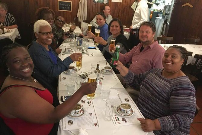 Full day PRIVATE GUIDED VIENNA tour from Budapest with lunch and drinks - MuseumsQuartier and your built-in free time