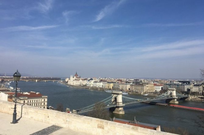 General sightseeing tour - Meeting Point, Pickup, and How Transportation Works