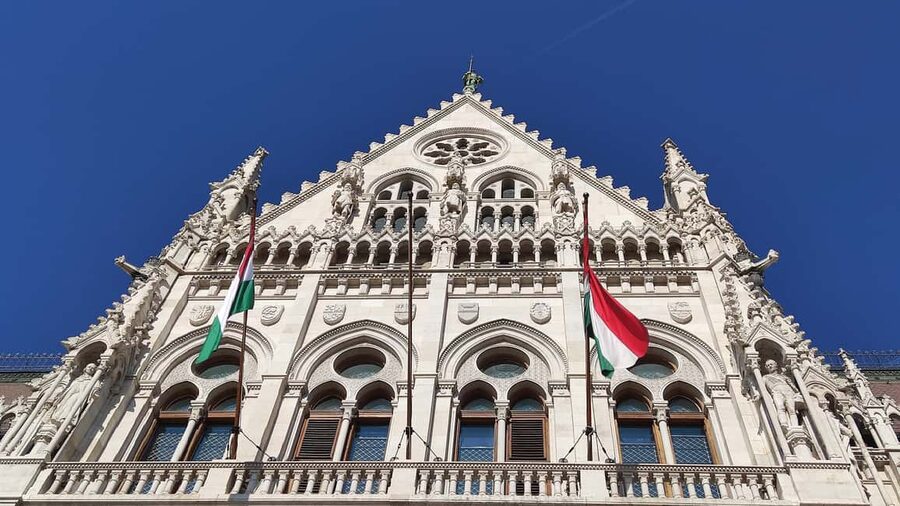German speaking guided walking tour in Budapest - Royal Castle area and the former government district