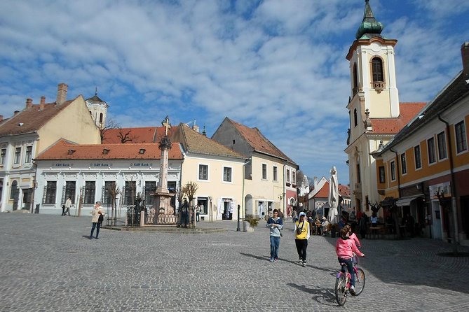 Godollo Sisi Castle and Szentendre Full-Day Private Tour from Budapest - Lunch in Szentendre: included, helpful, and easy on your schedule