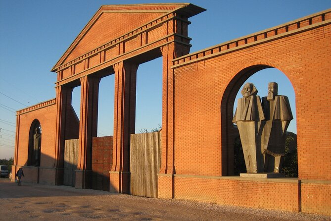 Guided Tour with Admission in Memento Park - Key things that make this tour worth your time