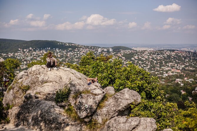 Hiking + Chairlift ride + viewpoints in Budapest - Stop 4: Tündér-szikla, Rock of Fairies, for a unique photo angle