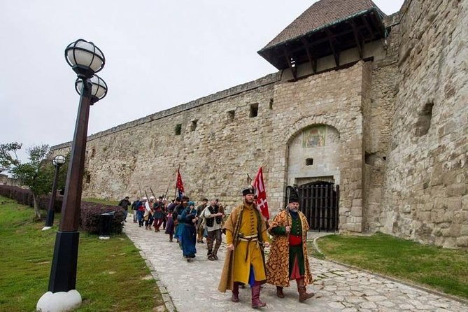 Home to Bull's Blood red wine! Eger with winetaste private tour - Torok Kori Minaret: a short stop with a big climb