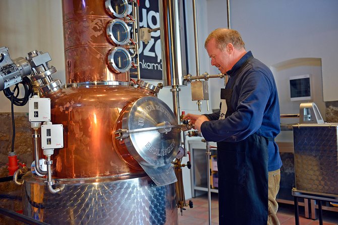 Hungarian pálinka distillery visit and tasting - Should you book this pálinka museum and distillery visit?