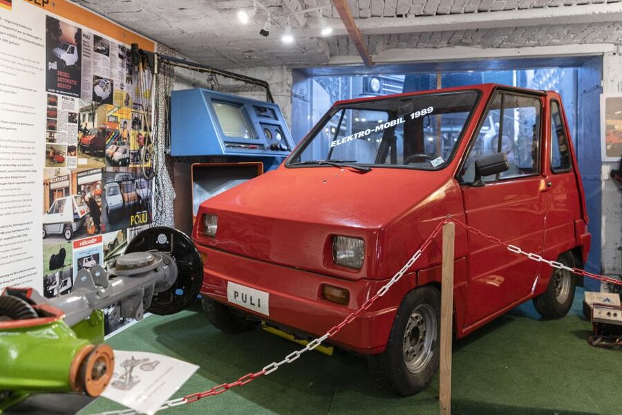 Hungary: Szentendre Retro Design Center Entry Ticket - Toys, TVs, radios, and household appliances: what daily life looked like