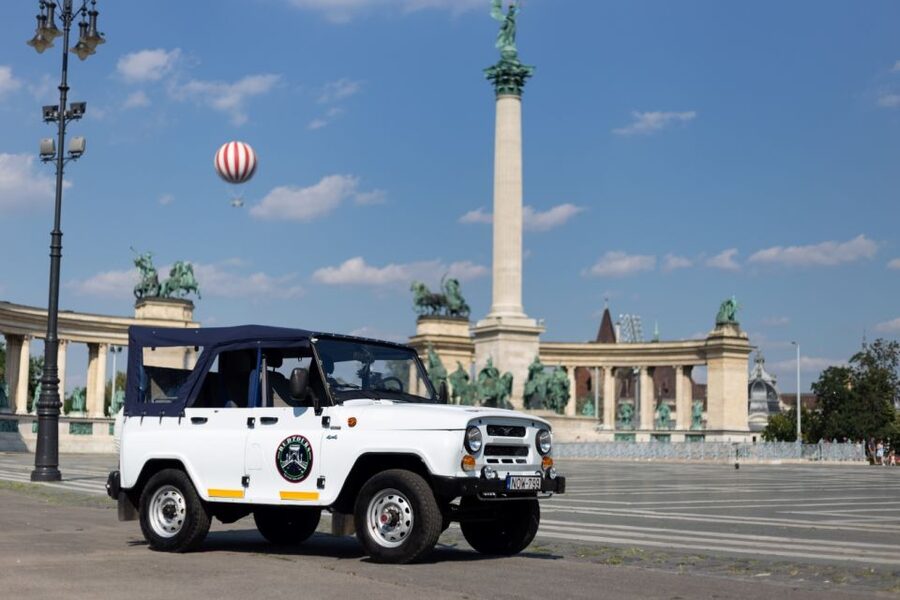 Iconic Budapest tour with Classic Russian Jeep and G-Wagon - Stop-by-stop pacing: where time gets real and where it’s fast