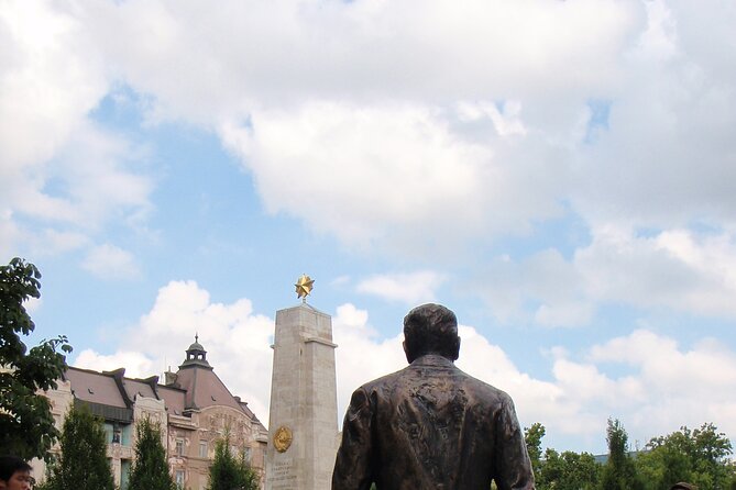 Lives of Hungarians Under Communist and Capitalist system - Stop 1: Budapest Eye area and the interactive Communism primer