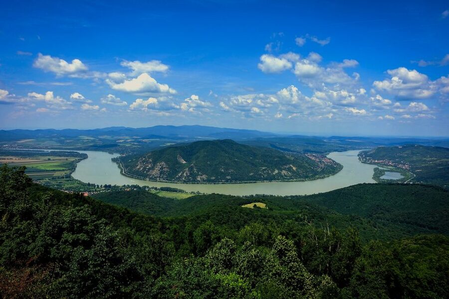 One Day Wonder Hike - The Essence of the Danube Bend - Van pickup and the Dömös start: where the day turns into a workout