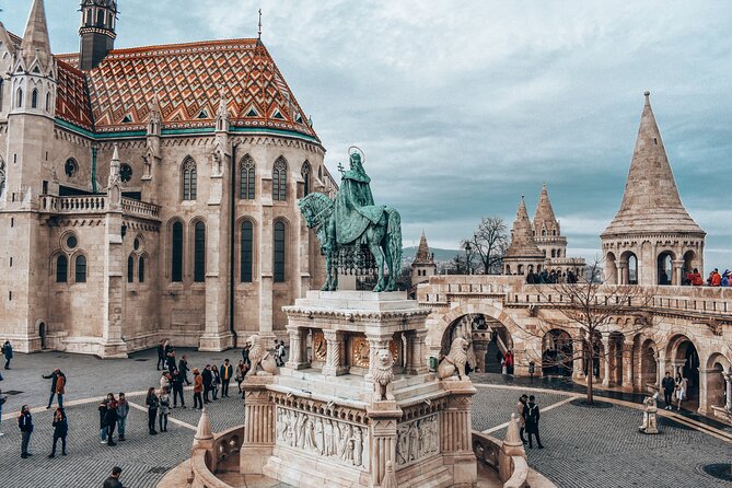 Original Budapest Alternative Street Art & Jewish Tour - Getting Started at St. Stephen’s Basilica (11:00 am)