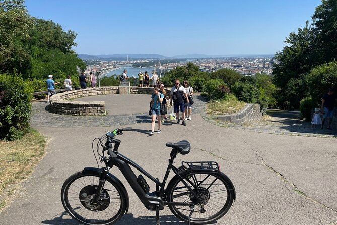 Private Budapest Adventure E-bike Tour to Buda Hills - Meeting at Zed Bikes and Getting Set Up Fast