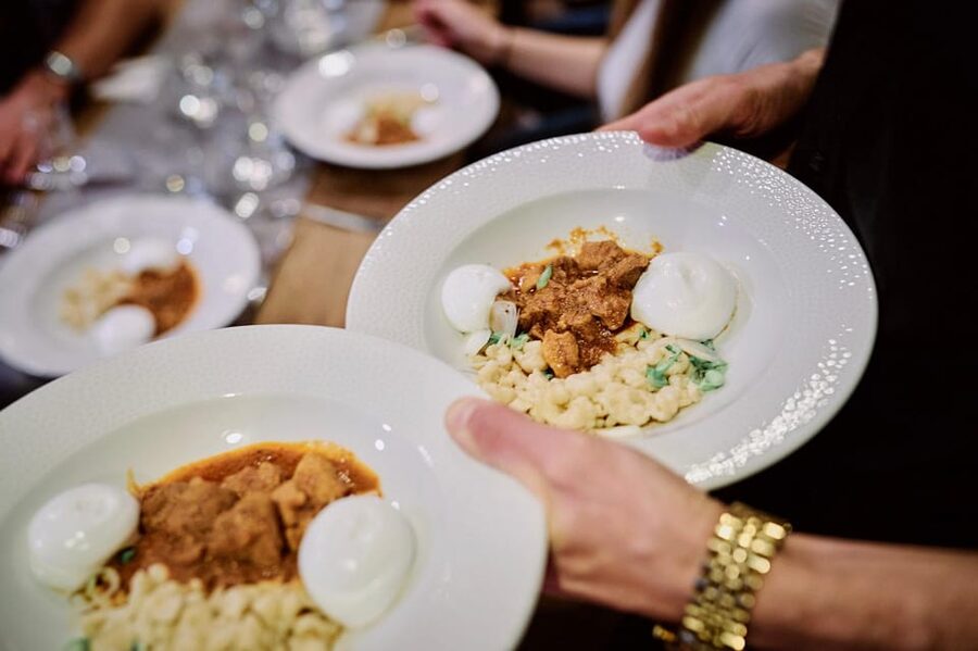Private Budapest Food Tour with Drinks Included - A private guide experience, from Laura to Kitti