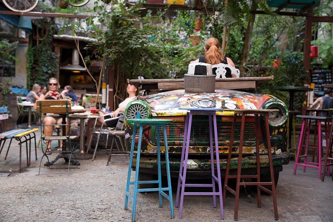 Private Budapest Ruin Bar Tour with Local Drinks & Street Food - Practical tips to make the night easier