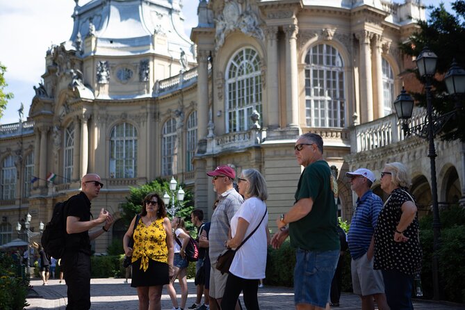 Private Budapest Walking Tour with Cake & Coffee - Liberty Square and the “two memorials” conversation