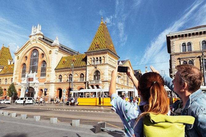 Private City Kickstart Tour: Budapest - A Simple Start at Deák Ferenc tér (and Back Again)