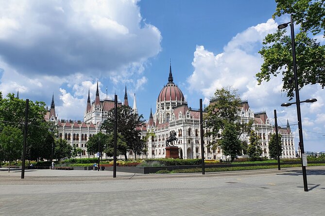 Private city tour by van - Hungarian National Museum (30 minutes): exterior context before you go deeper