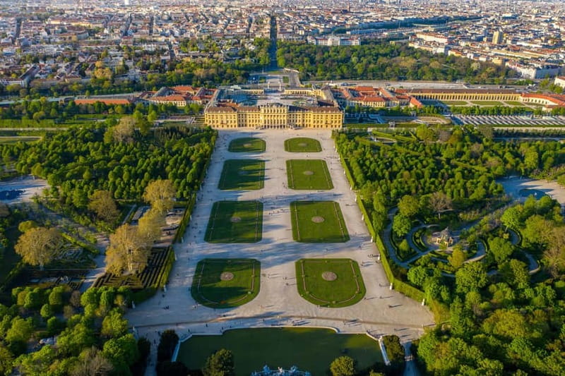 Private day trip: Budapest > Bratislava & Vienna, in English - Schönbrunn Palace: your big palace hit without the full-day commitment