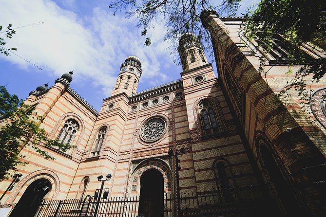 Private Jewish Heritage Tour of Budapest with Local Expert - Kazinczy Street Synagogue and the Orthodox neighborhood feel