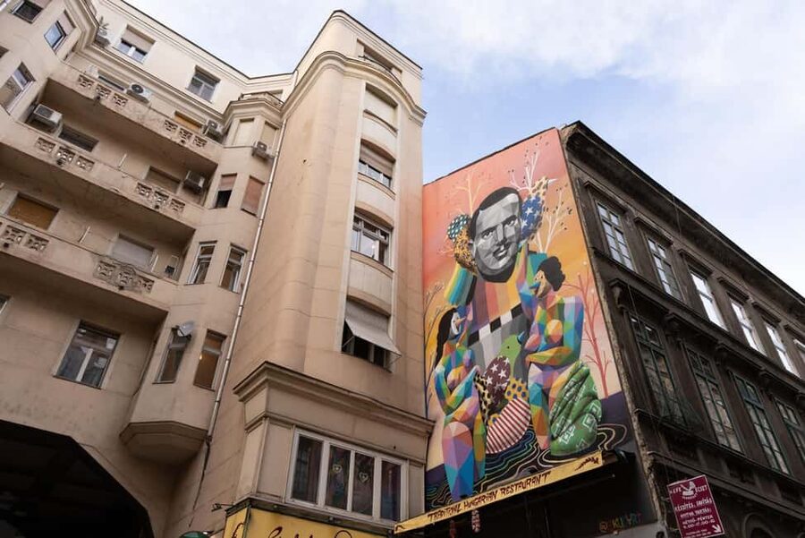Private Jewish Quarter Walking Tour with Synagogue entry - Gozsdu Udvar and Király Street: Where History Meets Modern Budapest
