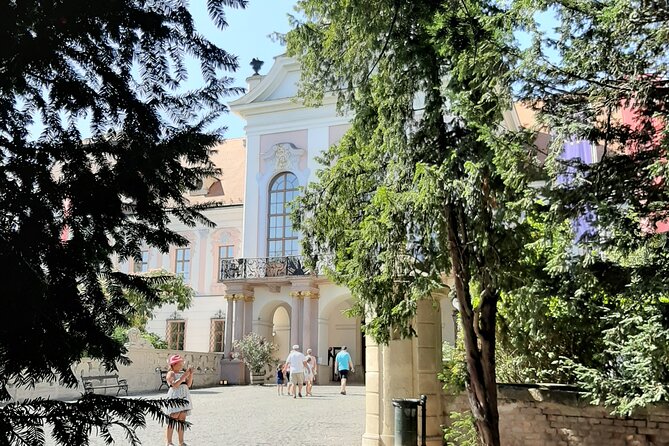 Private Sissi Castle Tour - Garden Walk and Grounds: Short, Scenic, and Weather-Dependent