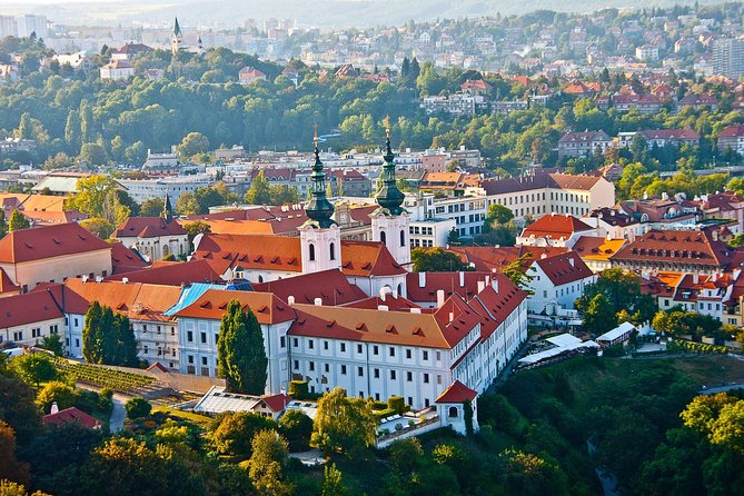 Private Transfer from Budapest to Prague with 2 hours for sightseeing - Stops you can expect along the route (including the winery option)