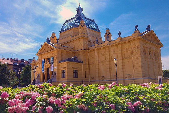 Private transfer from Budapest to Zagreb, 2h stop for sightseeing - Key Highlights at a Glance