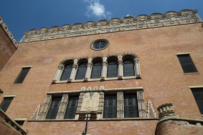Private Walking Tour in The Jewish District Budapest - Stop 2: Rumbach Street Synagogue after 60 years of abandonment