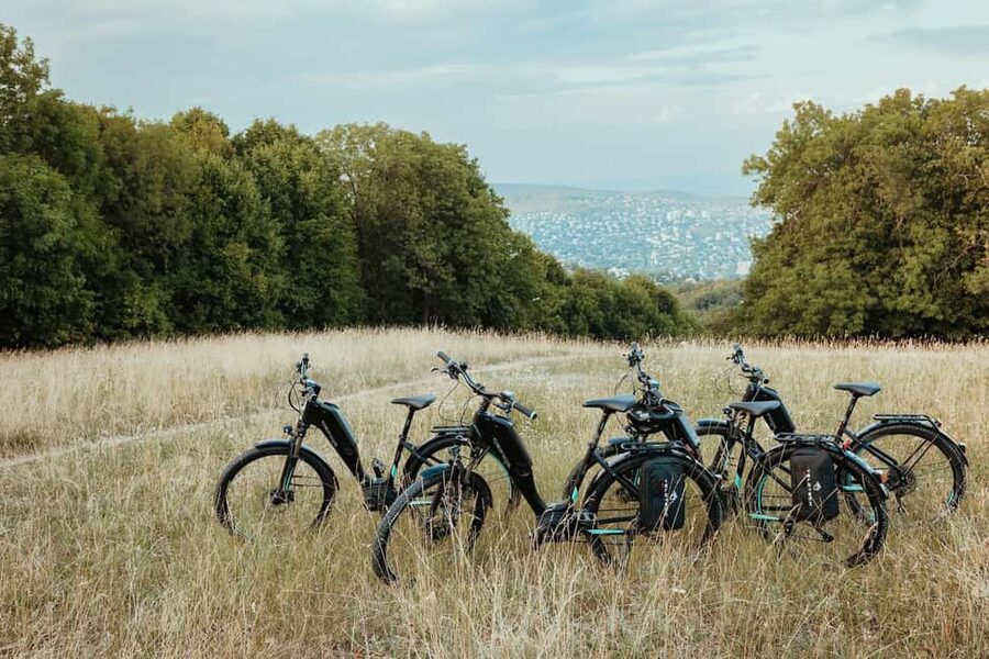 Semi-Private Off-Road eBike Tour in The Buda Hills - The ride back toward Budapest: a 70-minute continuation