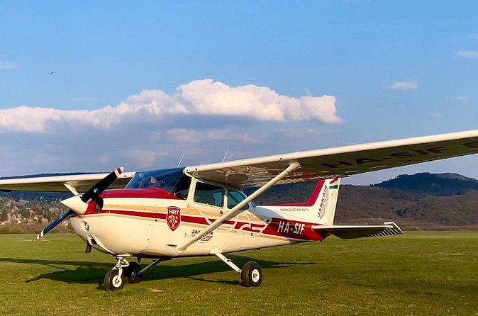 Sightseeing flight over Budapest - Best booking timing: how weather and lead time affect your plans