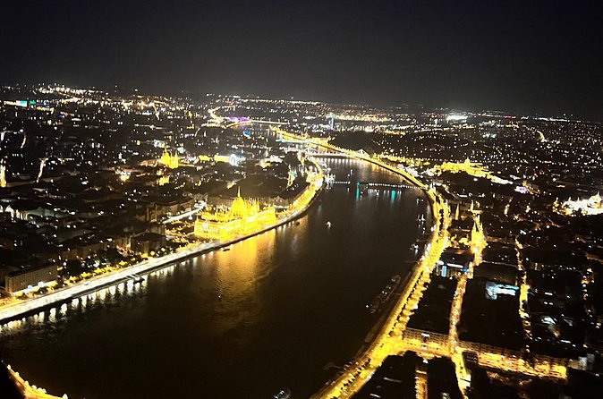 Sightseeing flight over Budapest - What to pay attention to during the flight