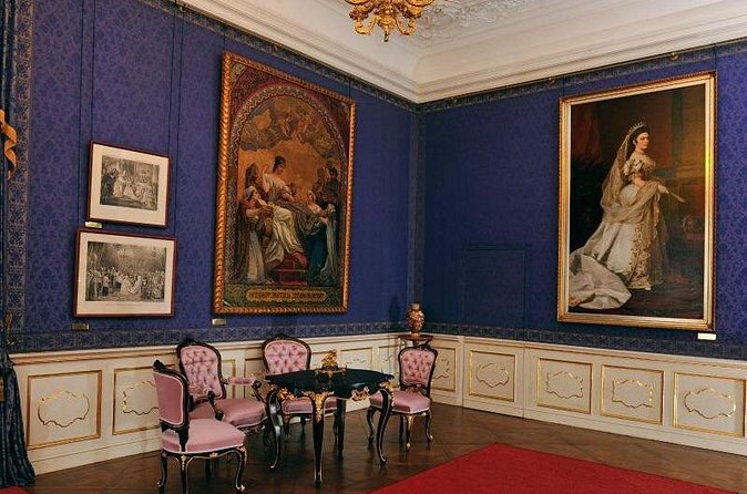 Sisi's Royal Palace Tour with Hotel pickup & Cake in Palace Café - Inside the palace: how the audio-guided visit works in practice