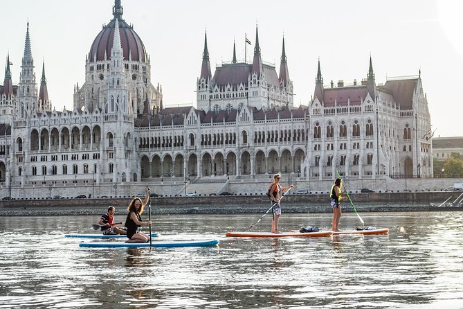 Sunrise SUP to the heart of Budapest - What the 2 hours feels like on the water
