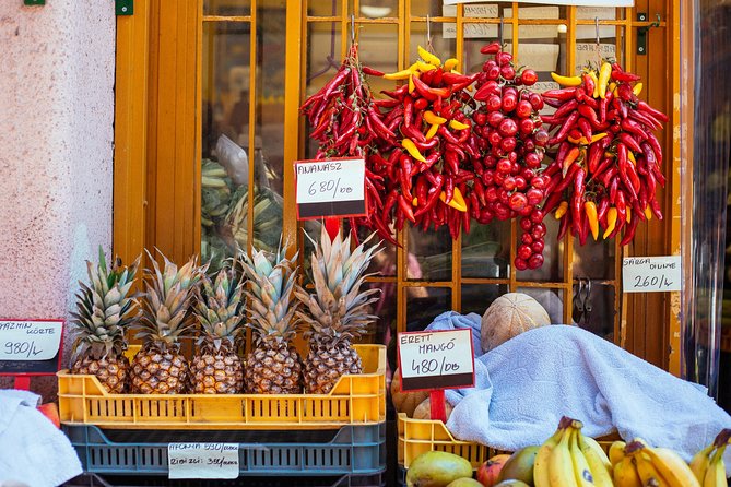 The Award-Winning Private Food Tour of Budapest: 6 or 10 Tastings - Where the Tour Starts: Market Hall (It’s a Great First Move)