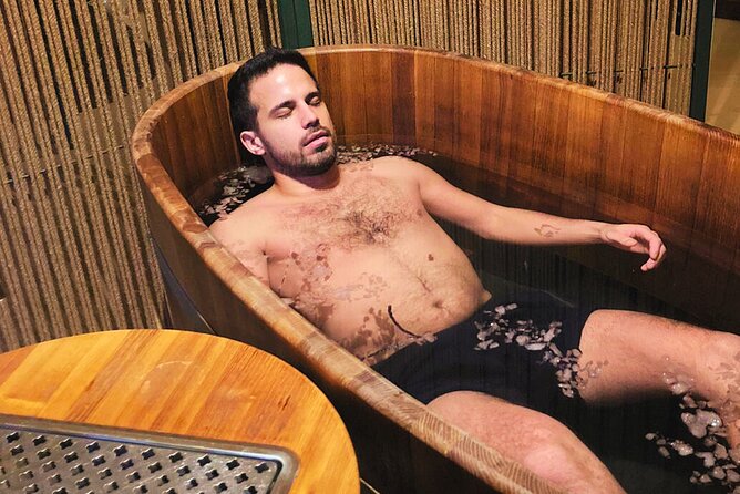 Unique Ice bath experience at Lukács BeerSpa - The breathing warm-up: how the session helps you handle the cold