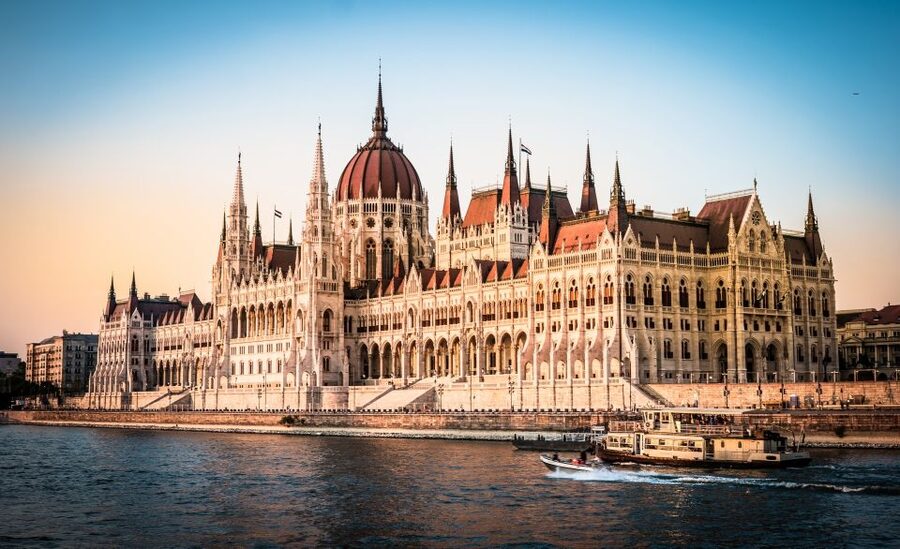 Vienna: Budapest Day Trip - Budapest First Impressions: Vajdahunyad Castle, the Opera House, and Parliament