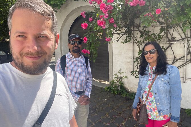 Visit in Szentendre (Living Heritage) - Álomlángos for street food: the mid-tour reset