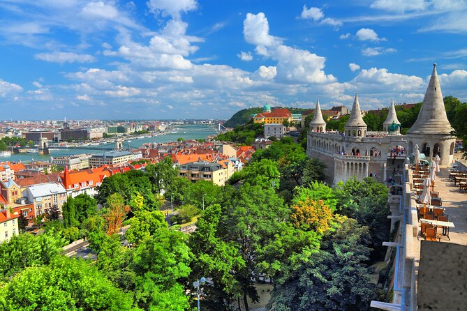 Welcome to Budapest 3 hrs Must See Private Tour by car - A smart way to start in Budapest: the 3-hour private-car format